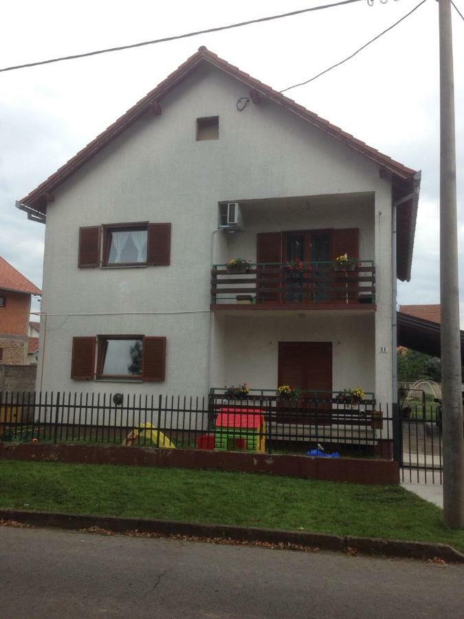 Apartmani Marin Vukovar Bagian luar foto